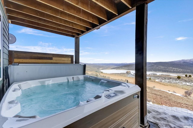 Salt Water Hot Tub with Views