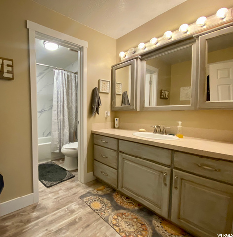 Jack & Jill bathroom