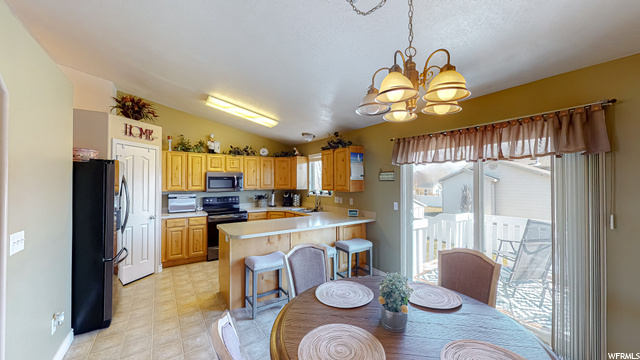 616 N 1725 W, Clinton, UT 84015 — photo 8