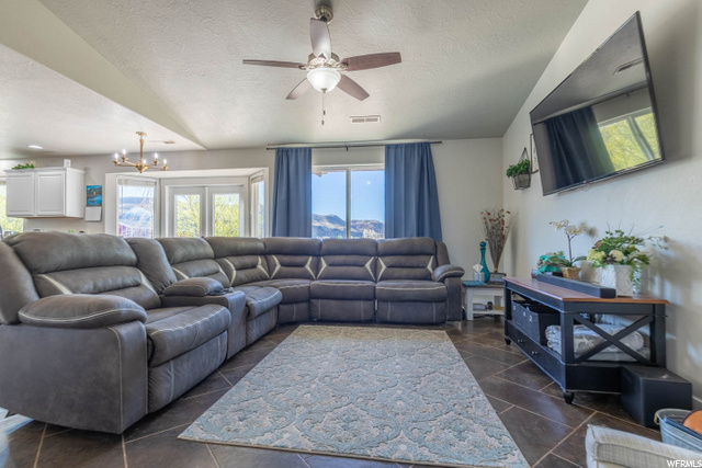 32 E 590 N, Hurricane, UT 84737 — photo 5