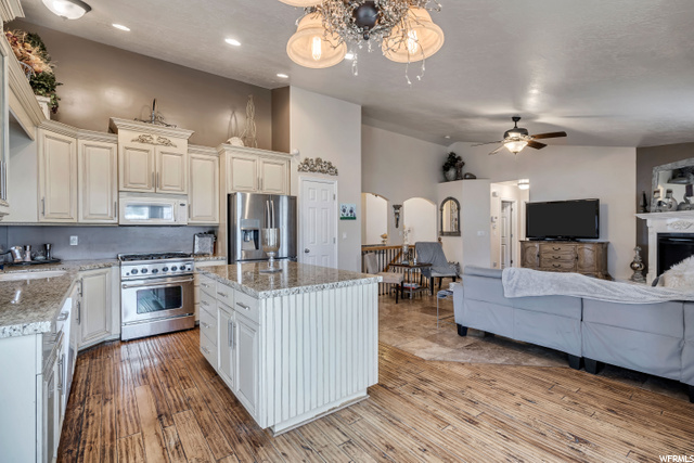 1619 E 925 S, Clearfield, UT 84015 — photo 3