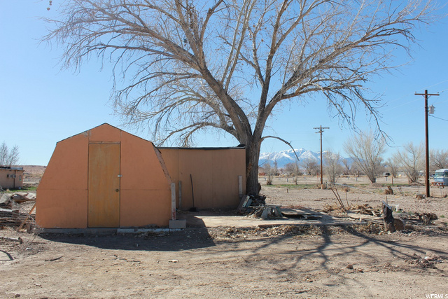 260 E 100 N, Hanksville, UT 84734 — photo 3
