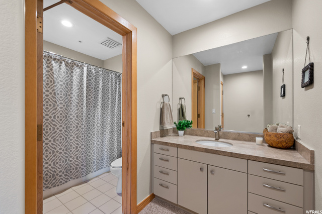 Lock Off Bathroom
