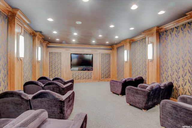 Club Solitude Theatre