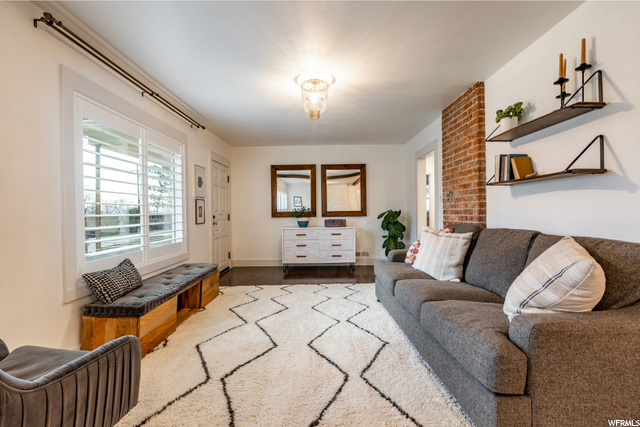 135 S 300 E, Centerville, UT 84014 — photo 8