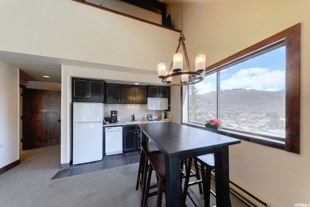 Kitchen/Dining
