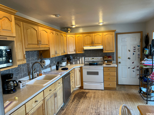 87 S 200 W, Midway, UT 84049 — photo 2