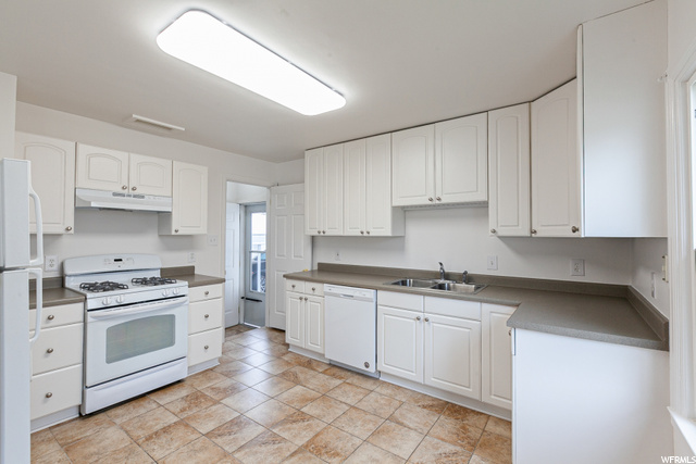 335 W 200 N, Bountiful, UT 84010 — photo 8