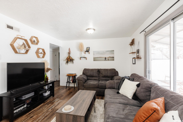 3833 S Grandview Dr E, Ogden, UT 84403 — photo 3