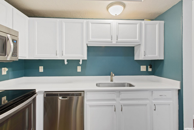 160 E Irisfield Dr, Draper, UT 84020 — photo 10