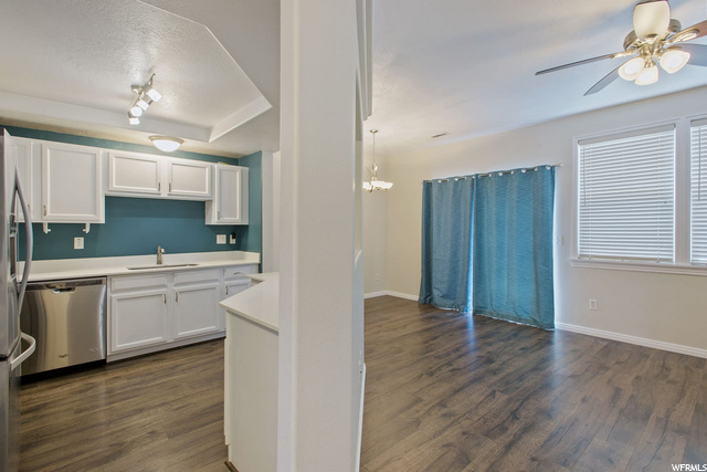 160 E Irisfield Dr, Draper, UT 84020 — photo 2