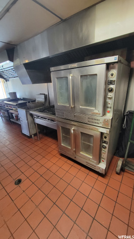 980 N 500 W, Bountiful, UT 84010 — photo 12