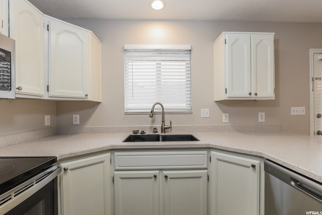 1847 N 725 W, Clinton, UT 84015 — photo 7