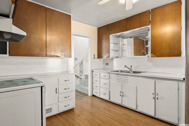 239 E Chase Ln, Centerville, UT 84014 — photo 7