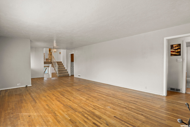 239 E Chase Ln, Centerville, UT 84014 — photo 5