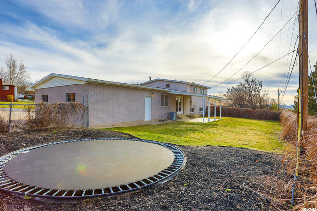 96 W 2700 S, Bountiful, UT 84010 — photo 4