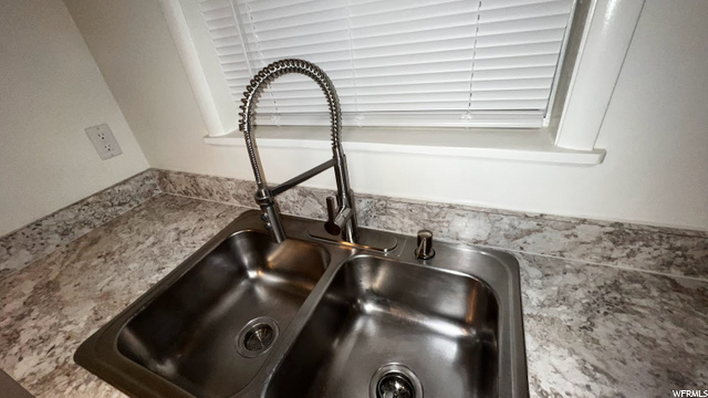 367 N Broadway E, Tooele, UT 84074 — photo 9