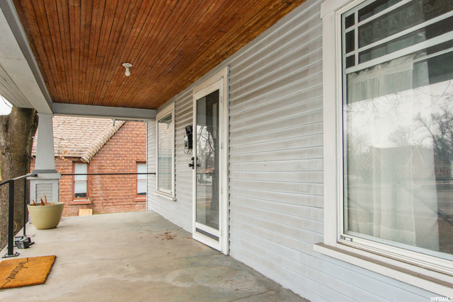 325 E 400 N, Logan, UT 84321 — photo 4