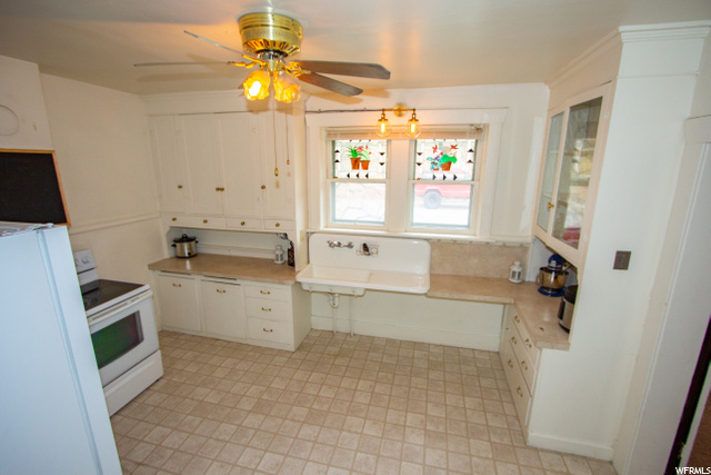 325 E 400 N, Logan, UT 84321 — photo 11