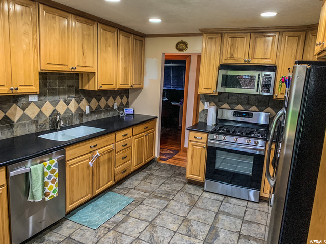 1463 E Vine St, Murray, UT 84121 — photo 4