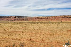 20, Apple Valley, UT 84737 — photo 2