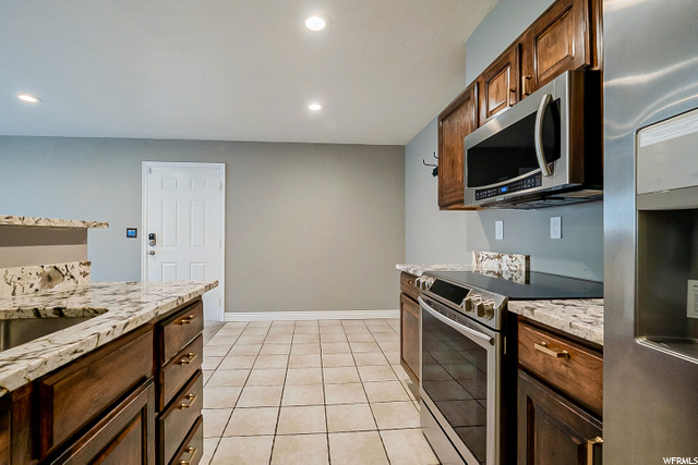 1227 E Waterside Cv #22, Midvale, UT 84047 — photo 8