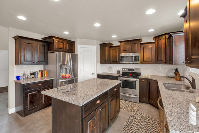 2313 N 2100 W, Clinton, UT 84015 — photo 4