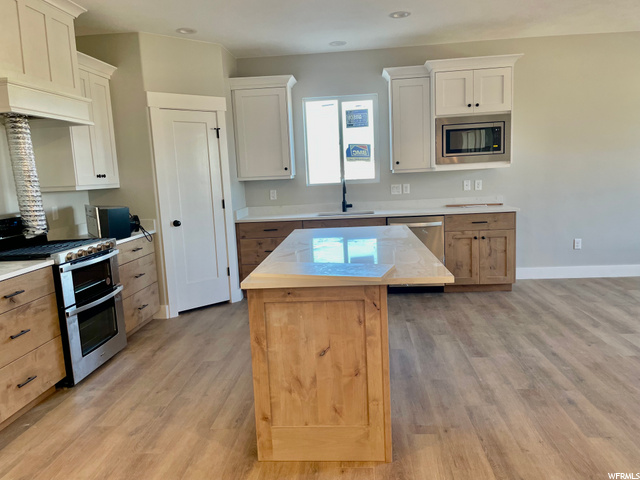 1687 E Cluff Ln, Lake Point, UT 84074 — photo 6