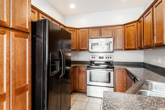 75 E Calbourne Ln, Sandy, UT 84070 — photo 6