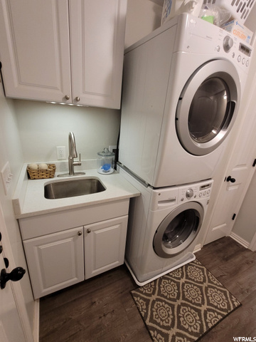 Laundry on Main