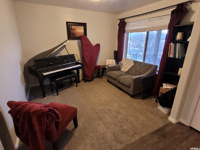 Formal Livingroom