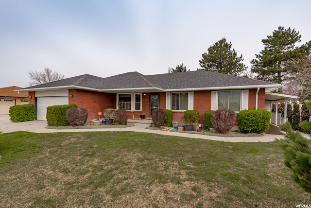 2409 E Newcastle Dr, Sandy, UT 84093