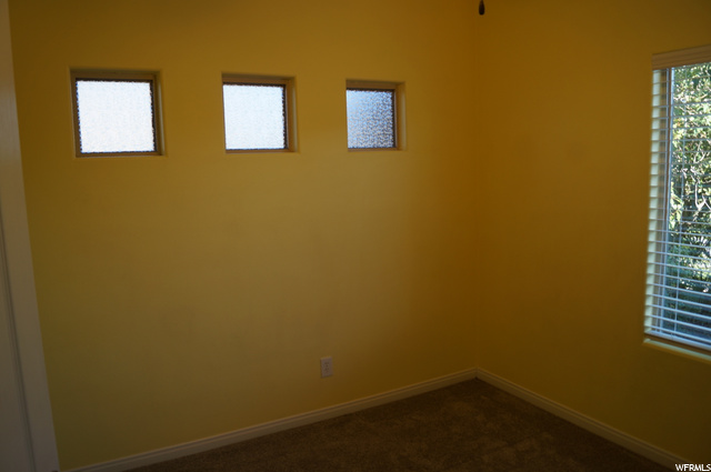 Privacy transom windows