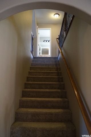 Upper Full Bath, top of stairs