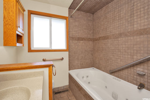 621 W 2300 N, Clinton, UT 84015 — photo 11