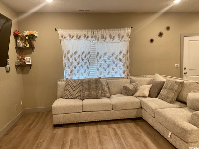 363 S 1540 E, Hyrum, UT 84319 — photo 5