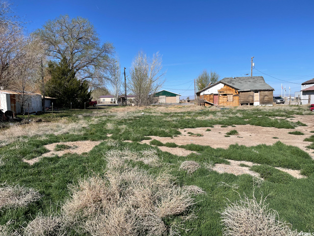 462 N Main St, Hinckley, UT 84635 — photo 3