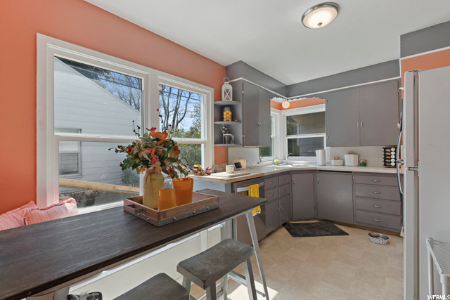 2263 Tyler Ave, Ogden, UT 84401 — photo 9
