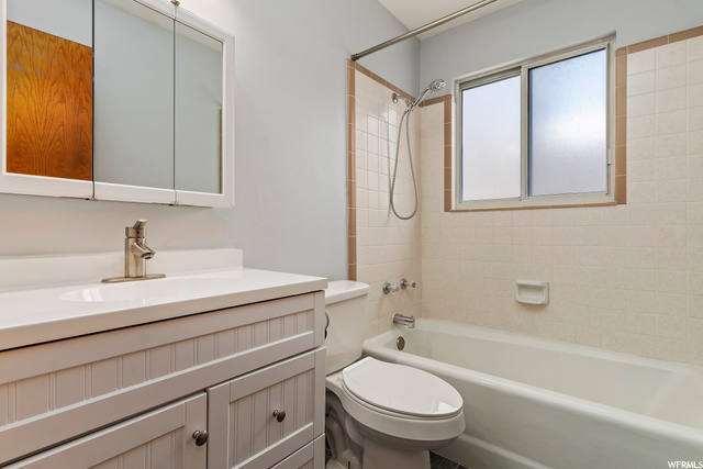 Upstairs Bathroom
