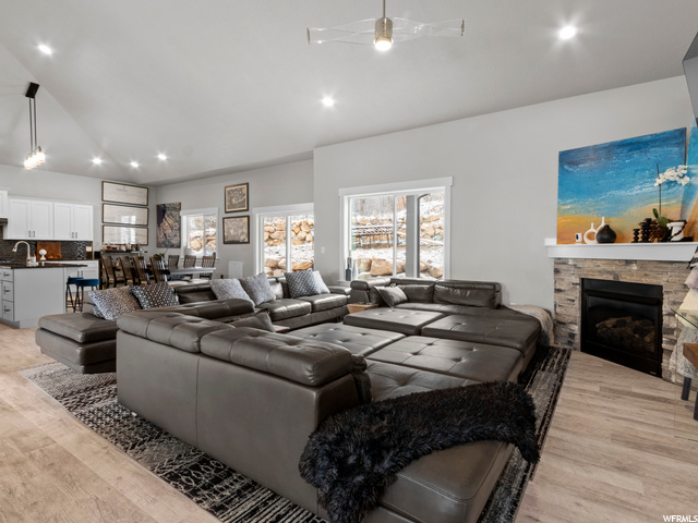 894 E Nebo S, North Ogden, UT 84414 — photo 11