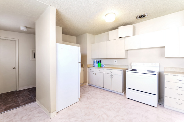 2344 W 4975 S, Roy, UT 84067 — photo 2