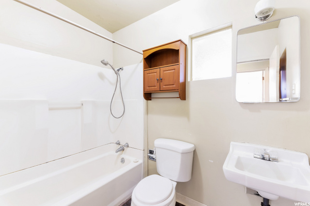 2344 W 4975 S, Roy, UT 84067 — photo 9