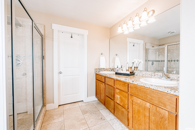 1414 E Eagle Cliff Ct, Sandy, UT 84092 — photo 12