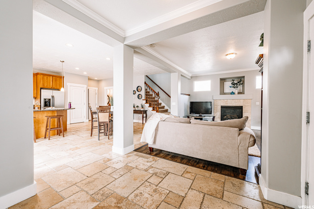 1414 E Eagle Cliff Ct, Sandy, UT 84092 — photo 2