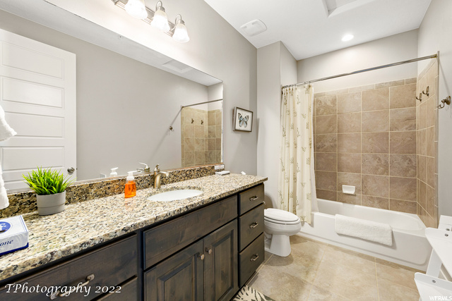 34-Has Tub/Shower Combo & Granite Top