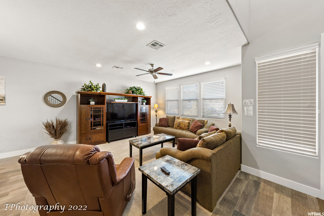 7-VERY Comfortable Furniture To Relax