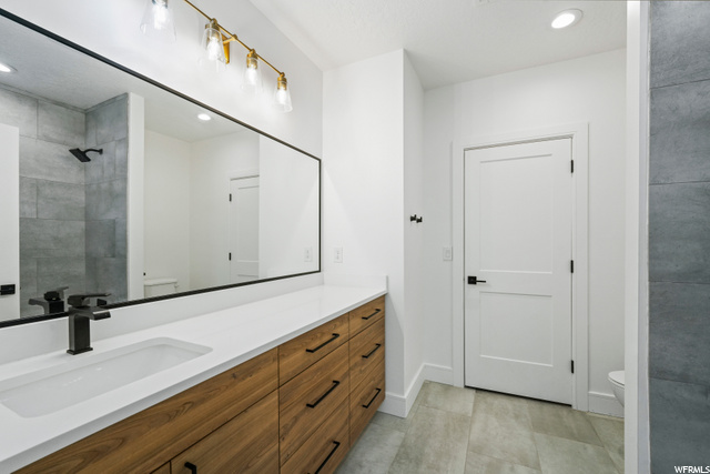 BASEMENT FULL BATH 1