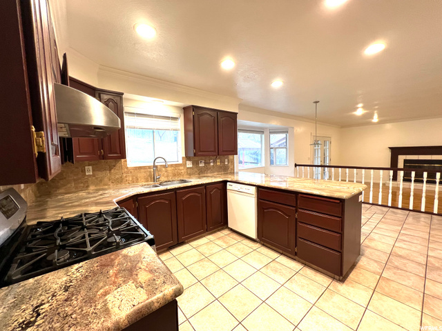 672 E Center, Providence, UT 84332 — photo 6