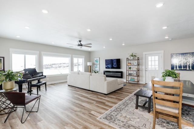 537 N Sarah St, Providence, UT 84332 — photo 8