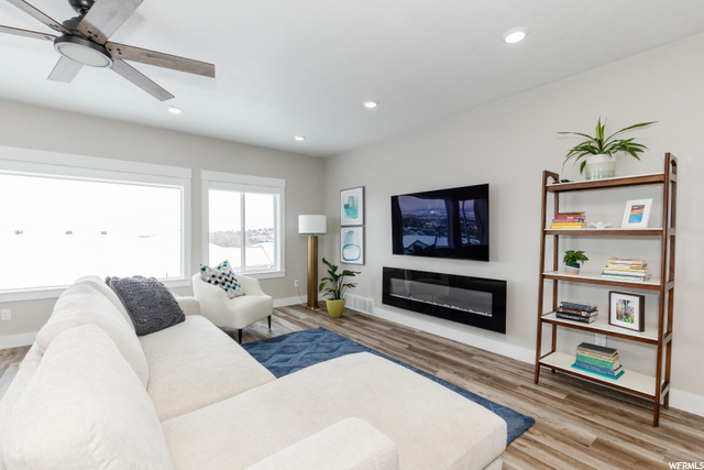 537 N Sarah St, Providence, UT 84332 — photo 12